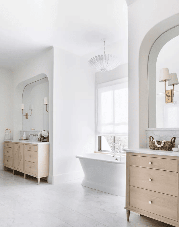 Example of bathroom with arches